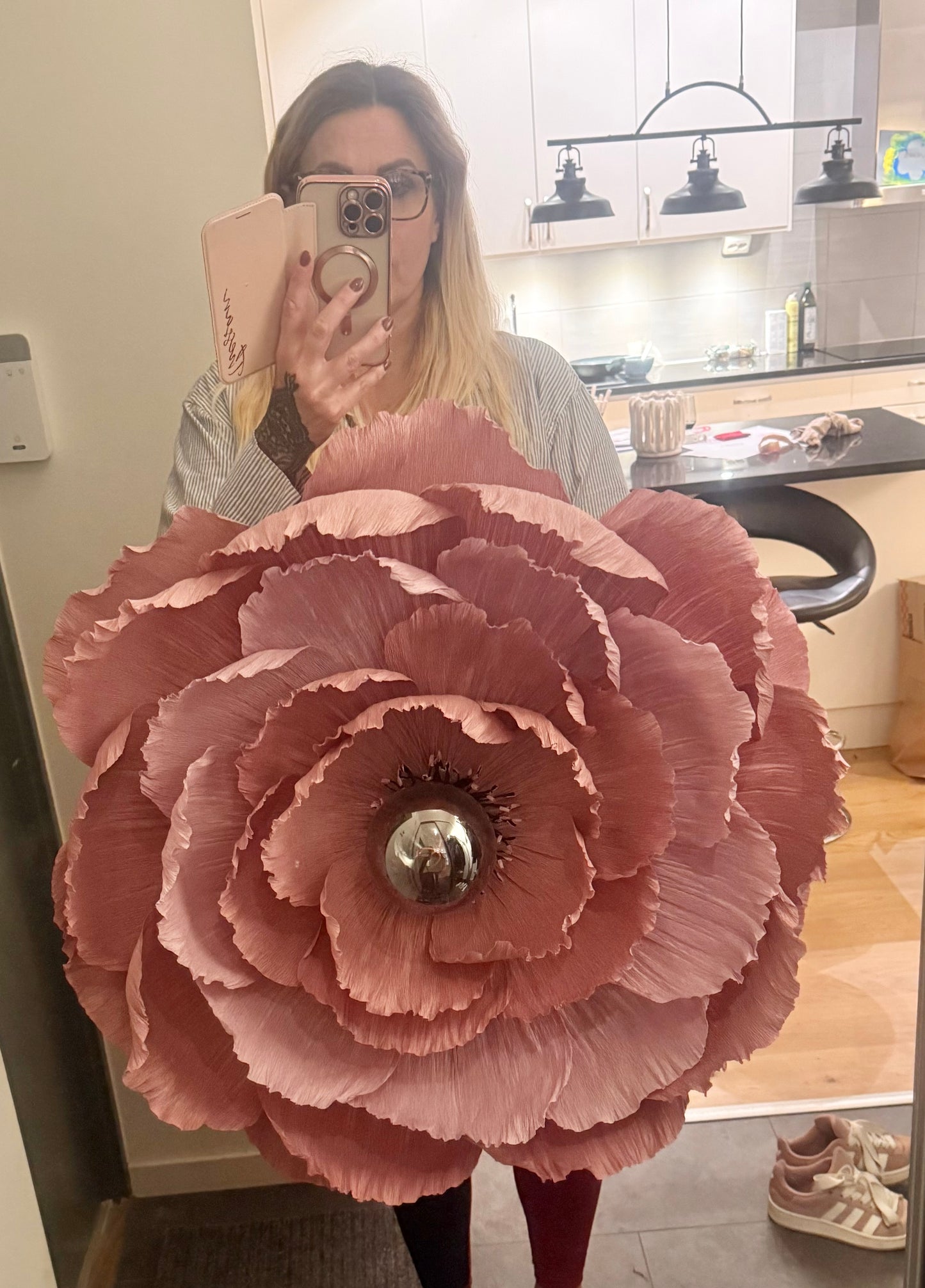 Taklampan ”Viola”