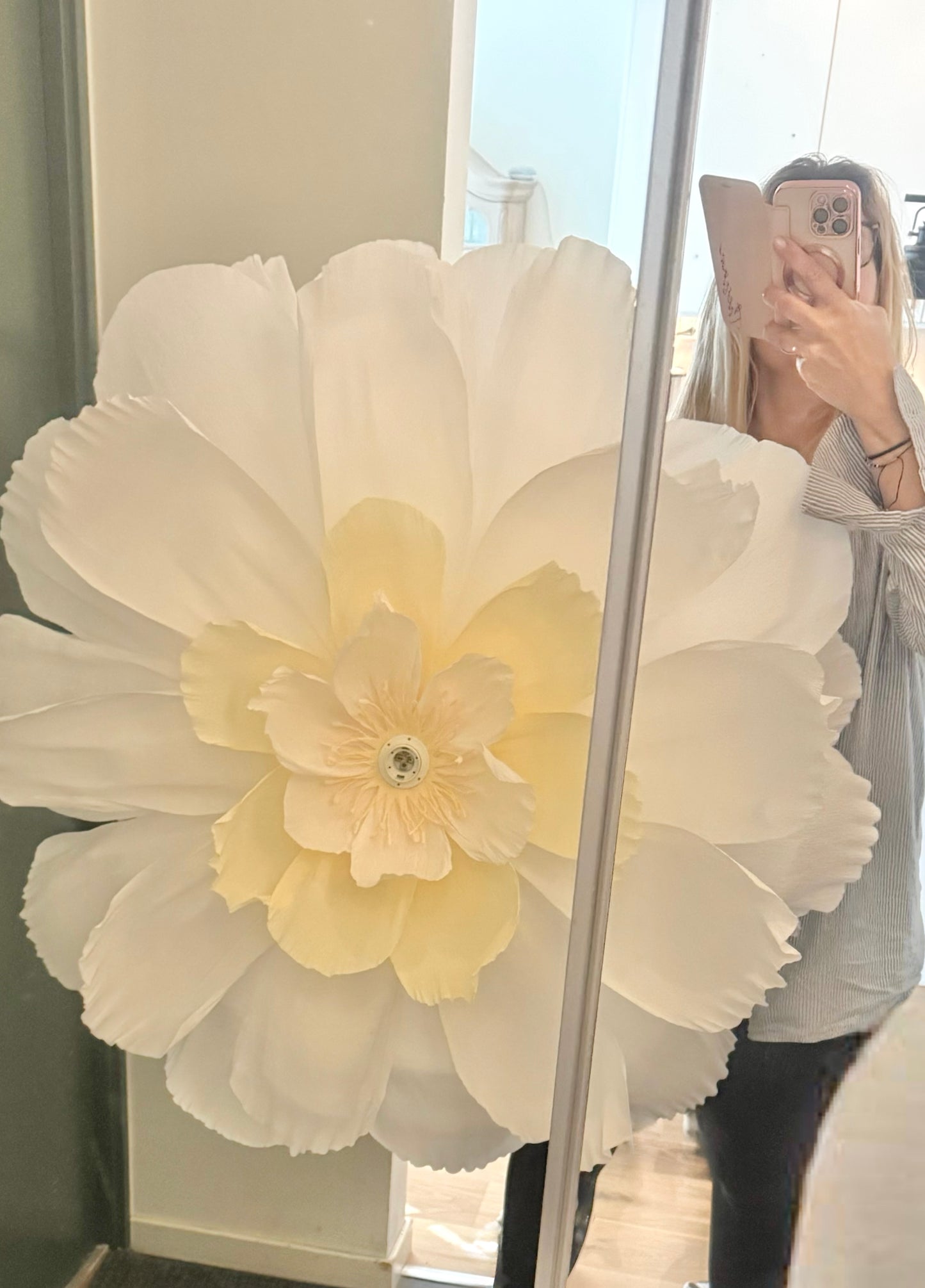 Taklampan “Daisy”