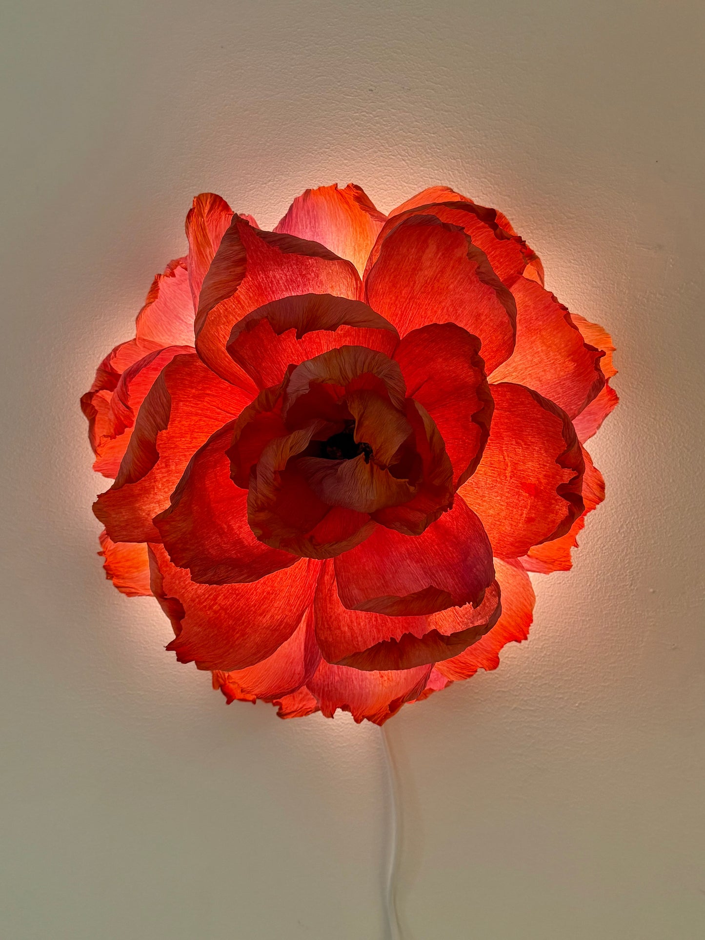 Vägglampan ”Enya”