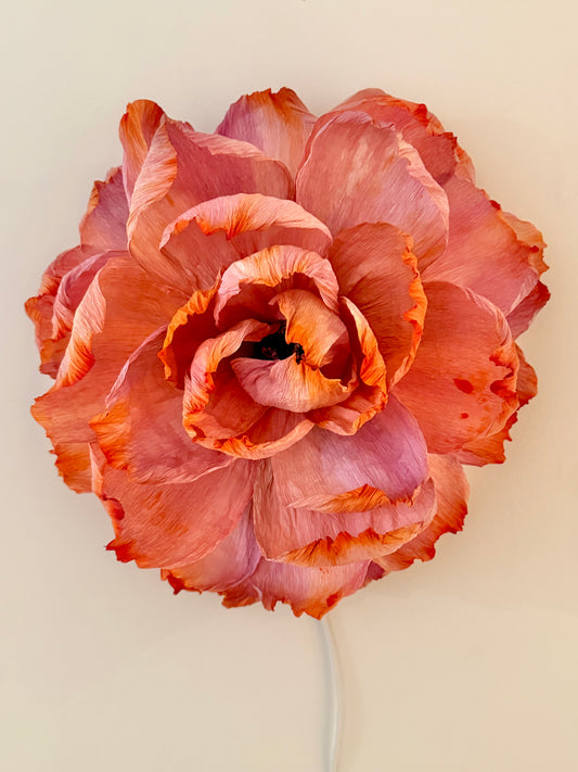 Vägglampan ”Enya”