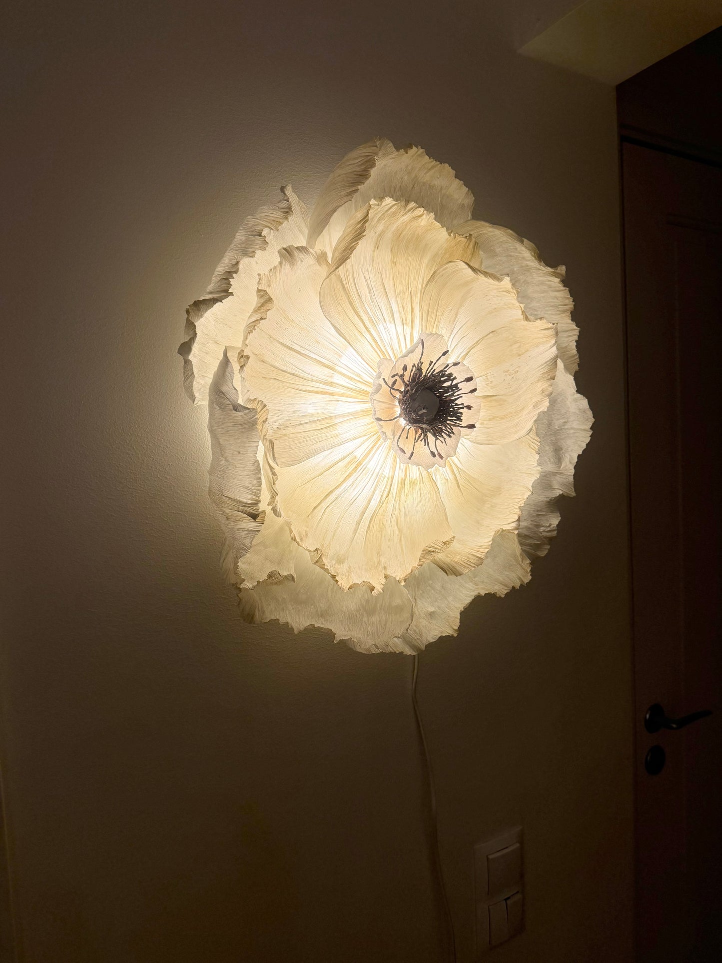 Vägglampan ”Bella”