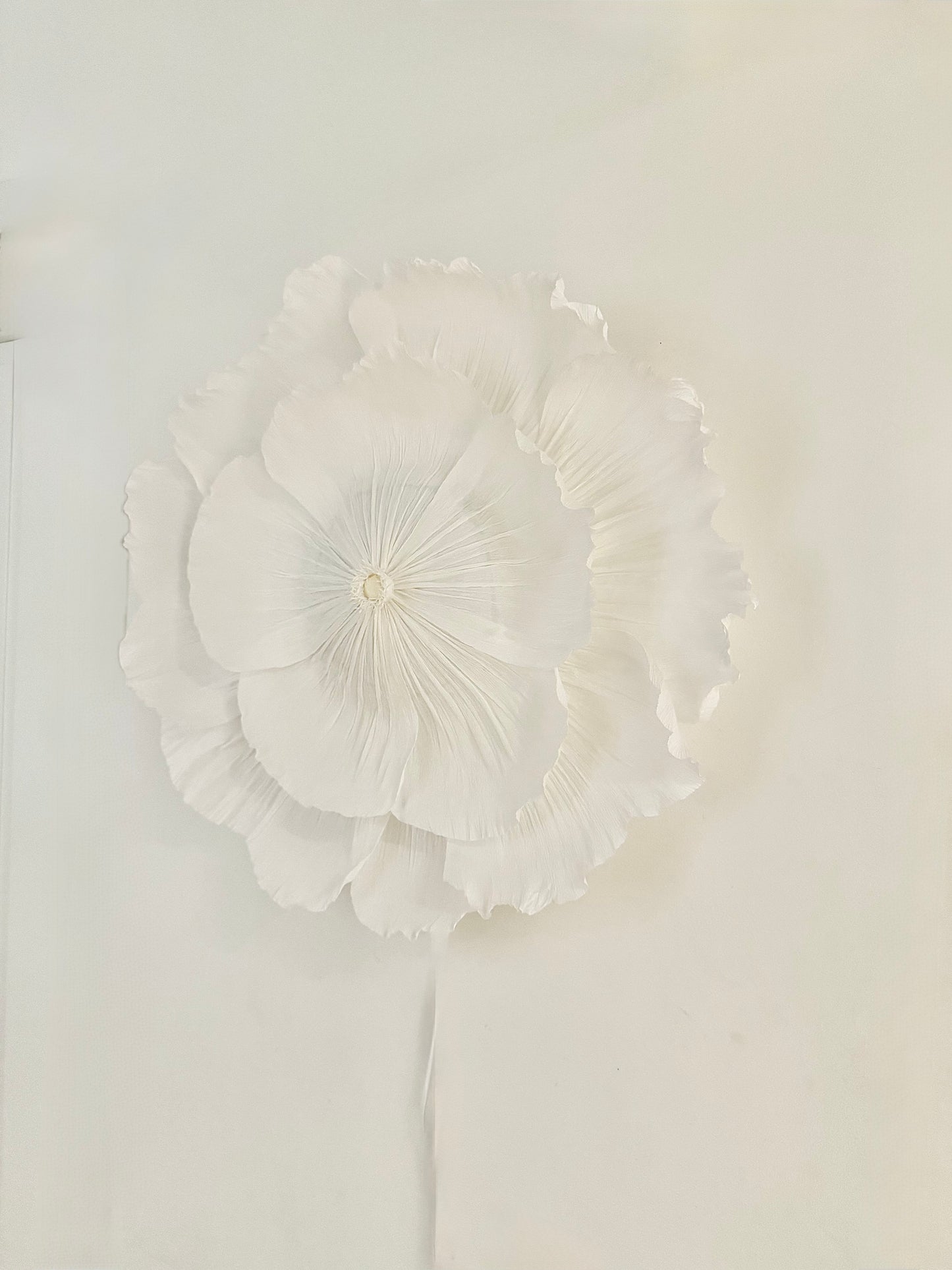 Vägglampan ”Saga”