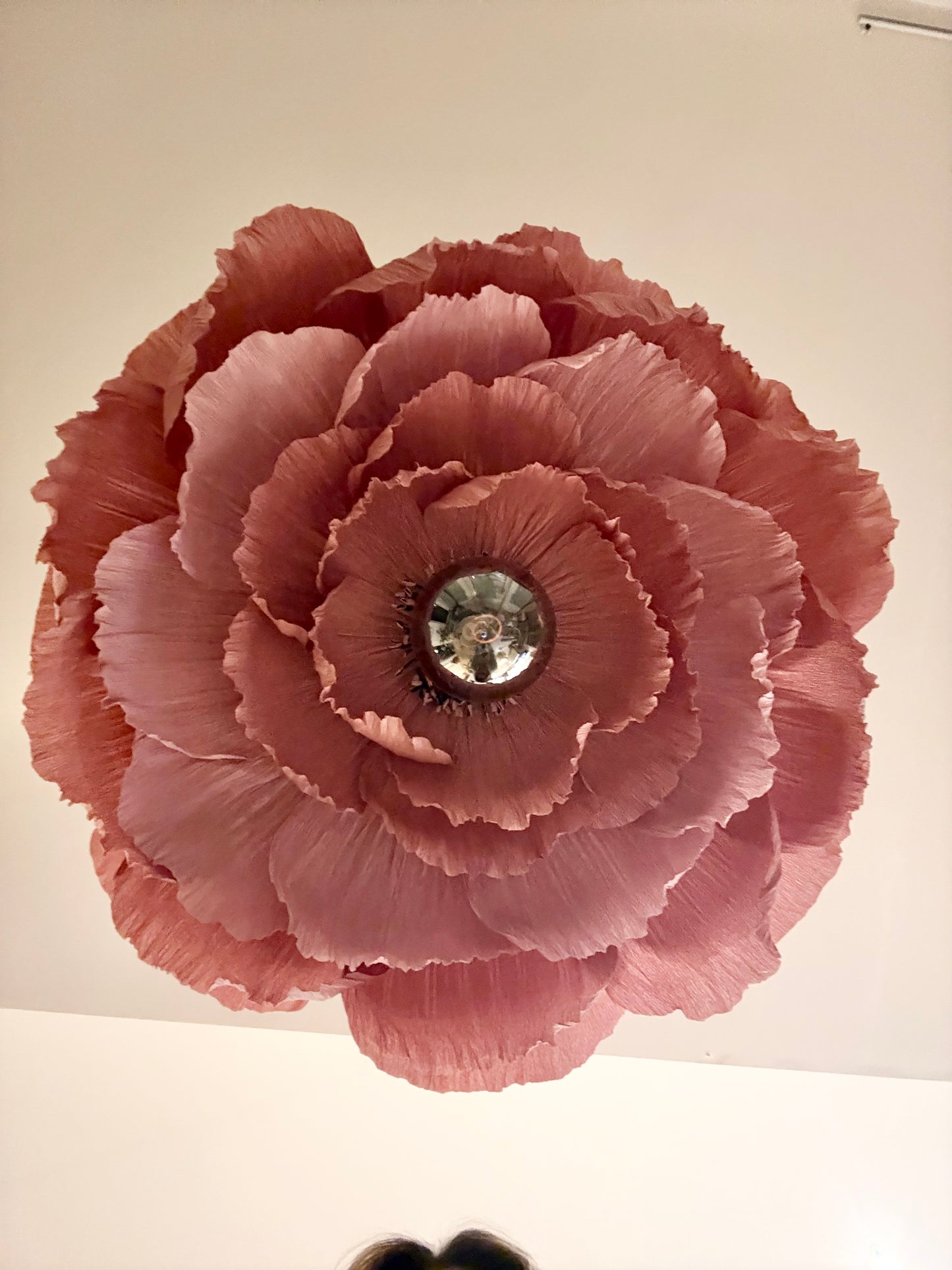 Taklampan ”Viola”