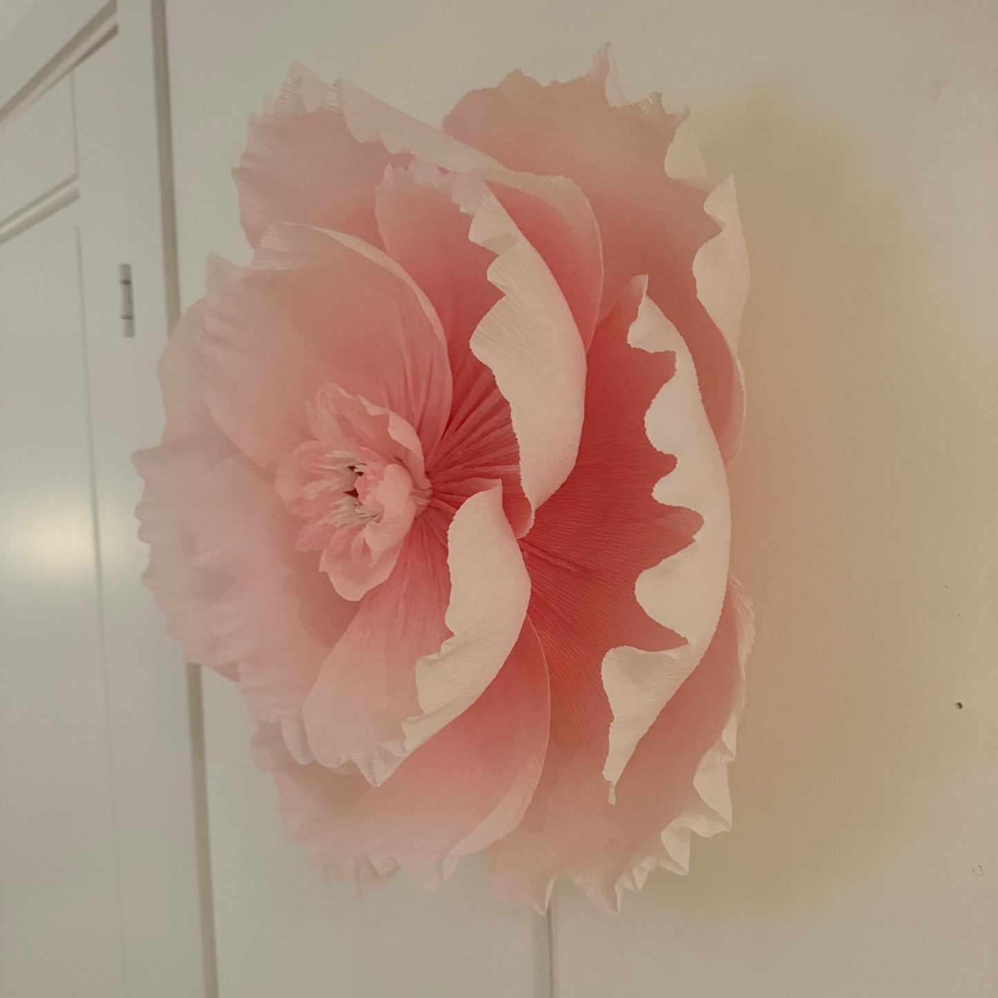 Vägglampan ”Claudia”