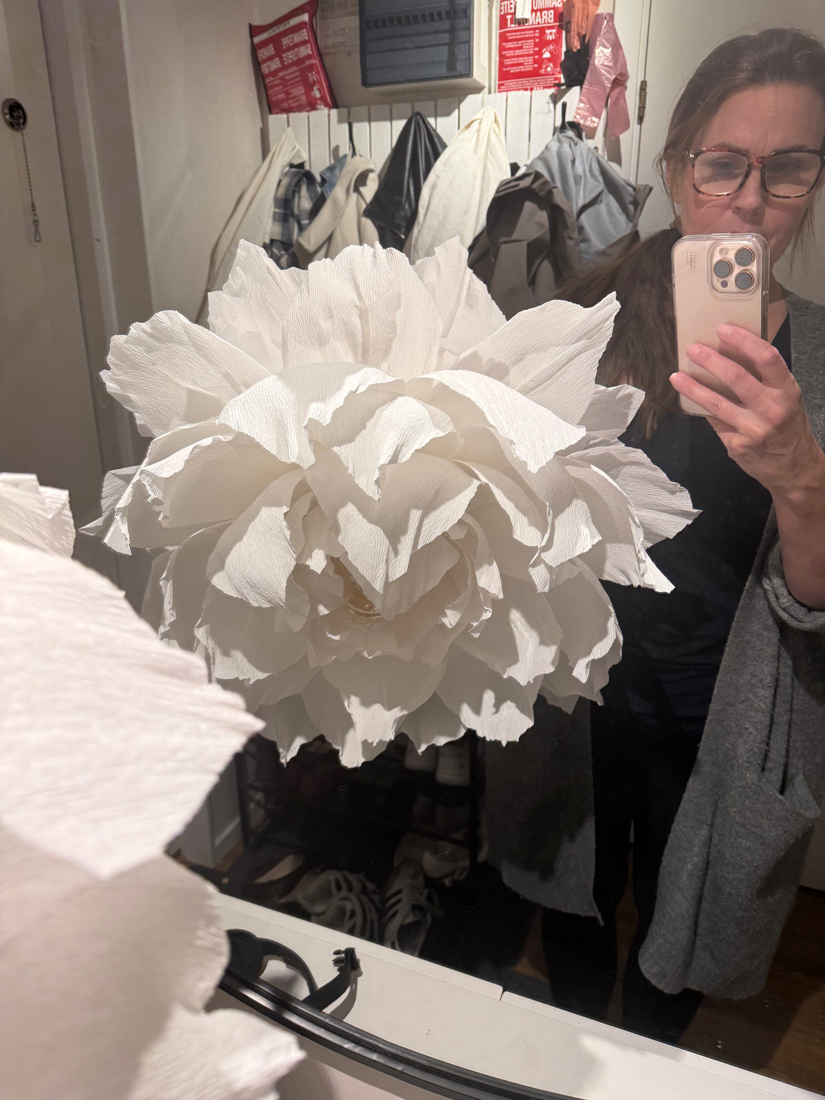 Taklampan ”Snow Lotus”