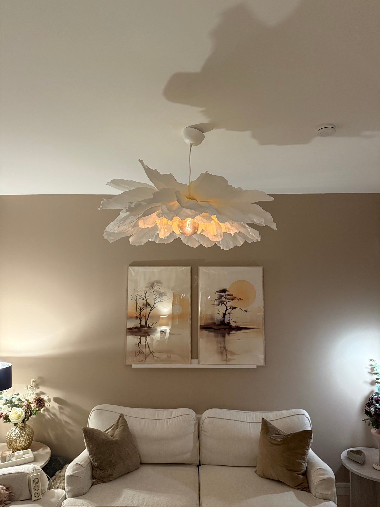 Taklampan “Daisy”